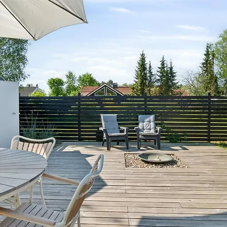Amitola - 400m From The Sea By Interhome 펜션 *